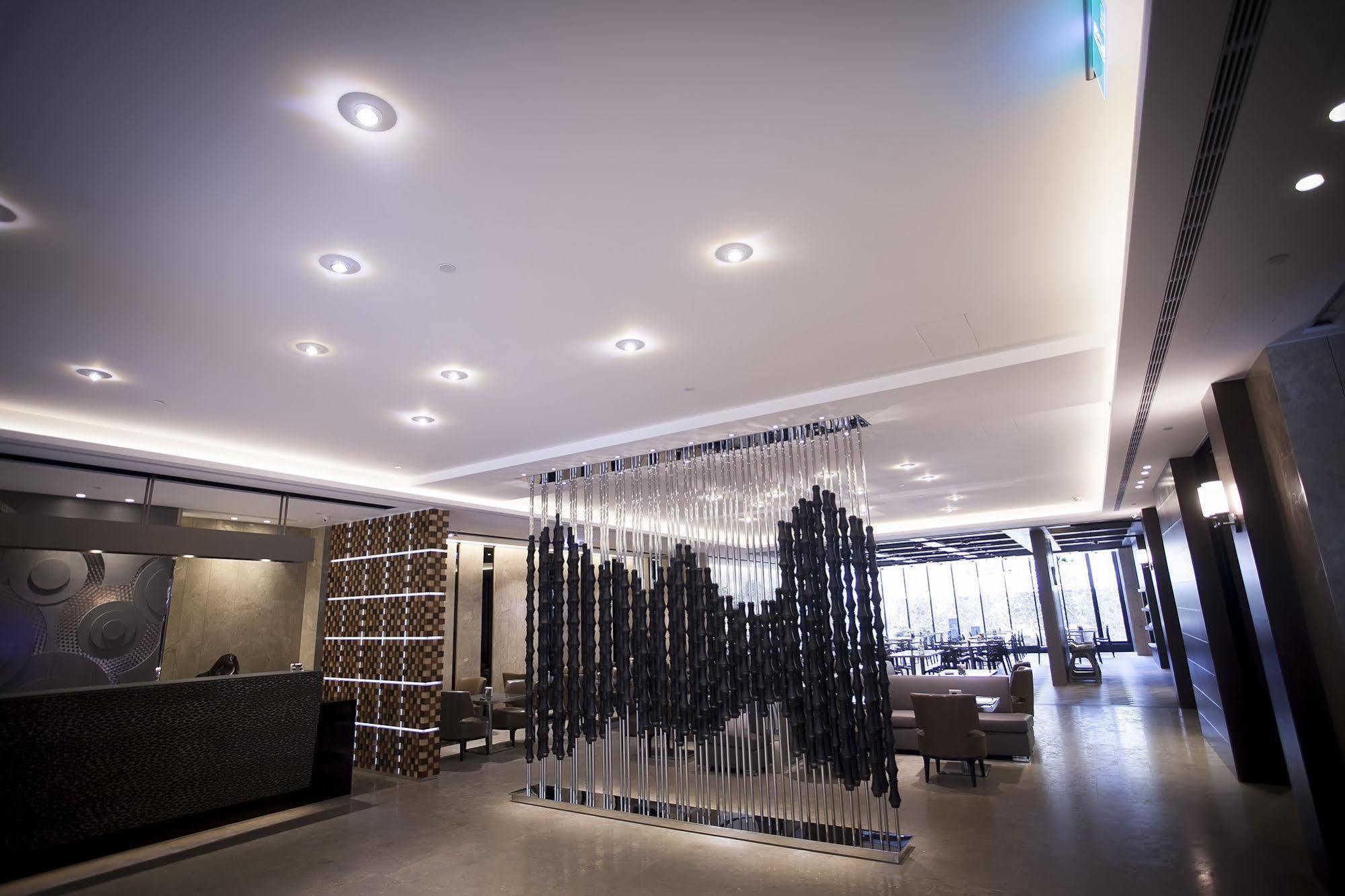 Royal Group Hotel Minghua Branch Гаосюн Экстерьер фото